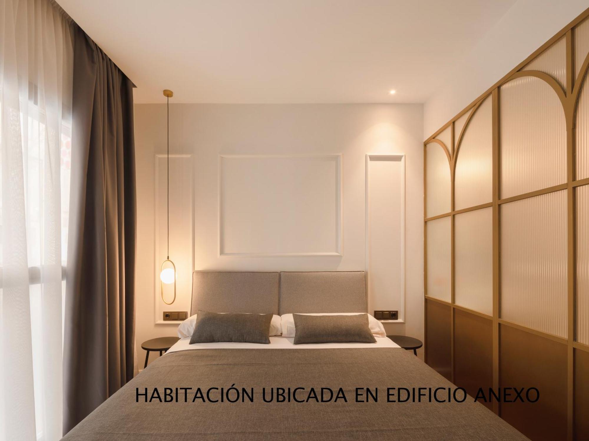 Hotel Conqueridor Valencia Exterior photo
